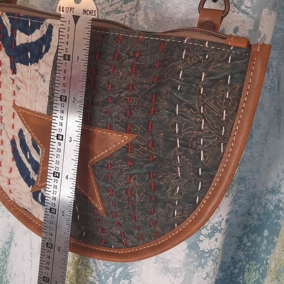 Handmade leather crossbody star purse - Picture 6 of 7